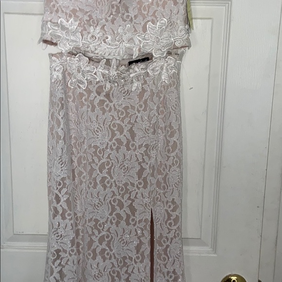 Windsor Dress - Picture 2 of 4